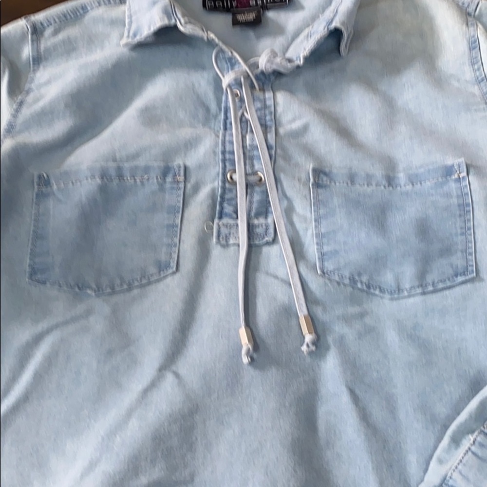 𝅺POLLY & Esther Chambray Shirt Large - Picture 4 of 5